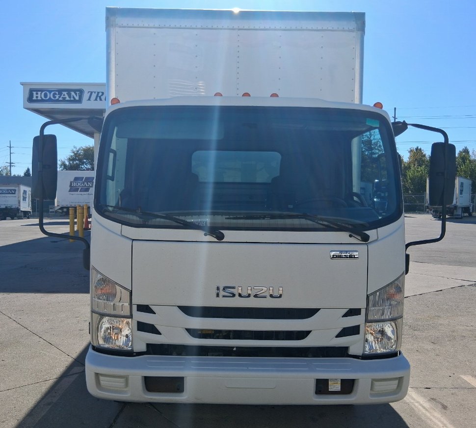 2019 Isuzu Nrr - $31,995