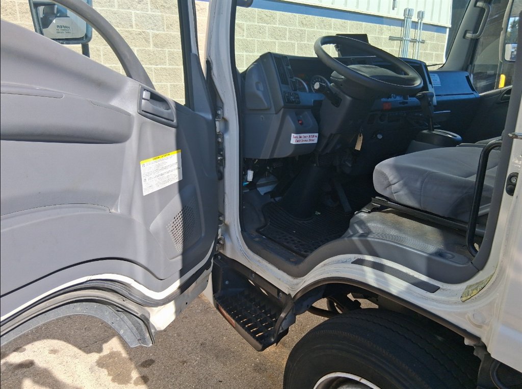 2019 Isuzu Nrr - $31,995