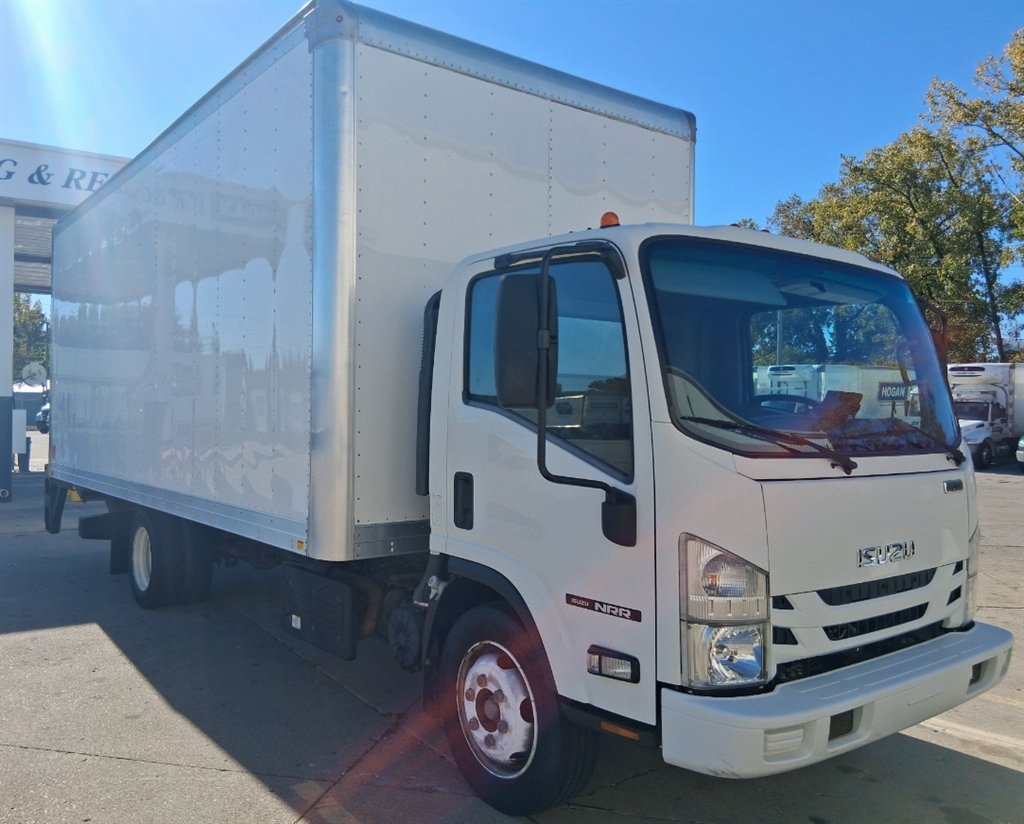 2019 Isuzu Nrr - $31,995