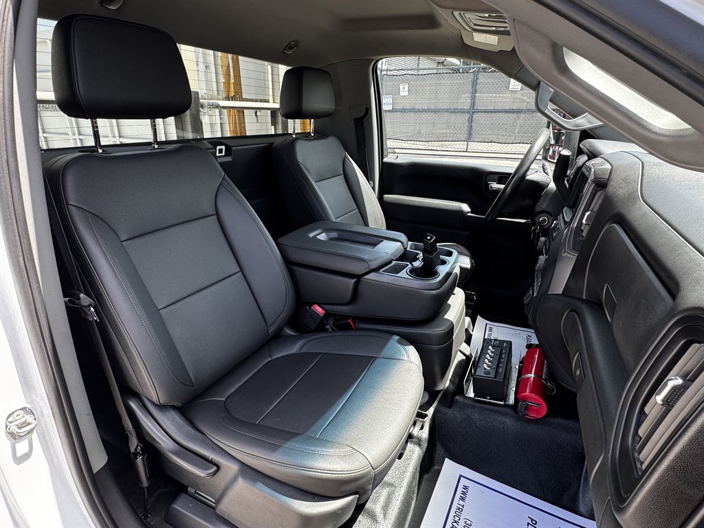 2022 Chevrolet Silverado Hd - $31,995