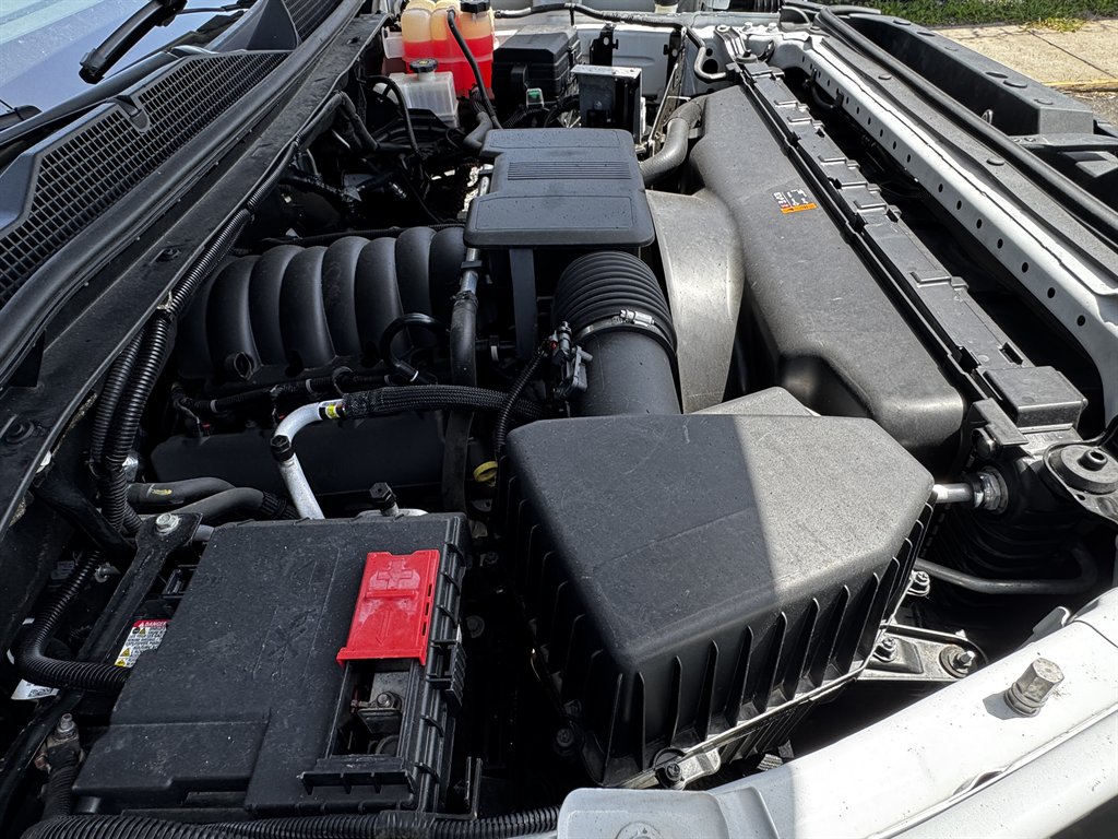 2022 Chevrolet Silverado Hd - $31,995