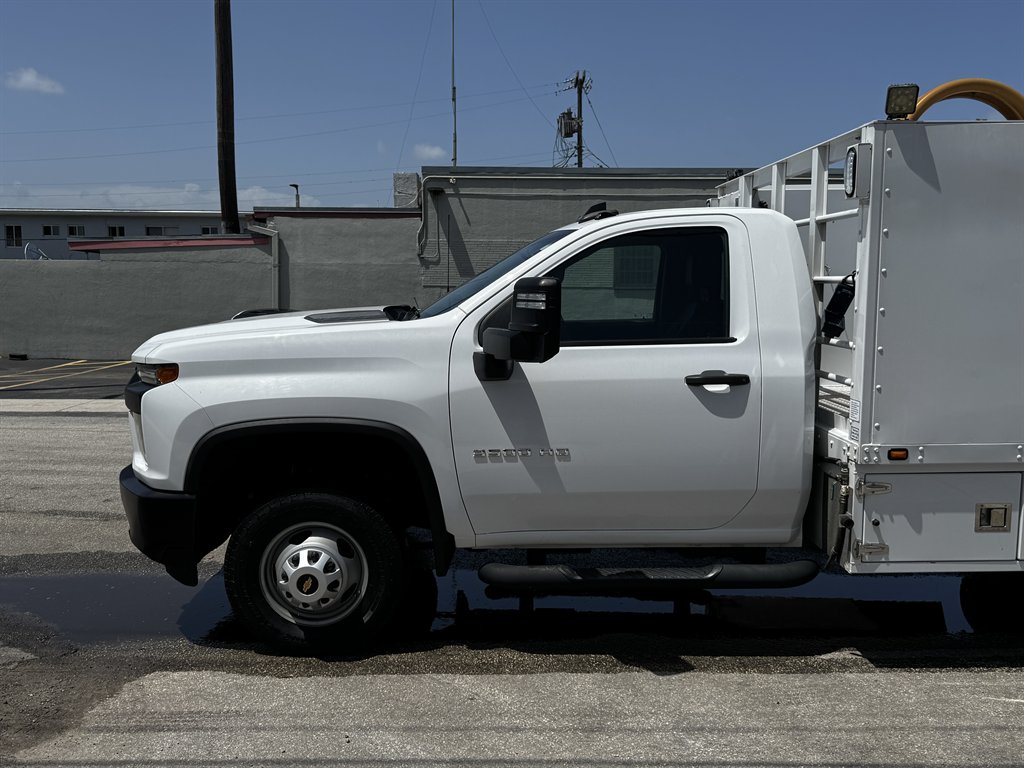 2022 Chevrolet Silverado Hd - $31,995