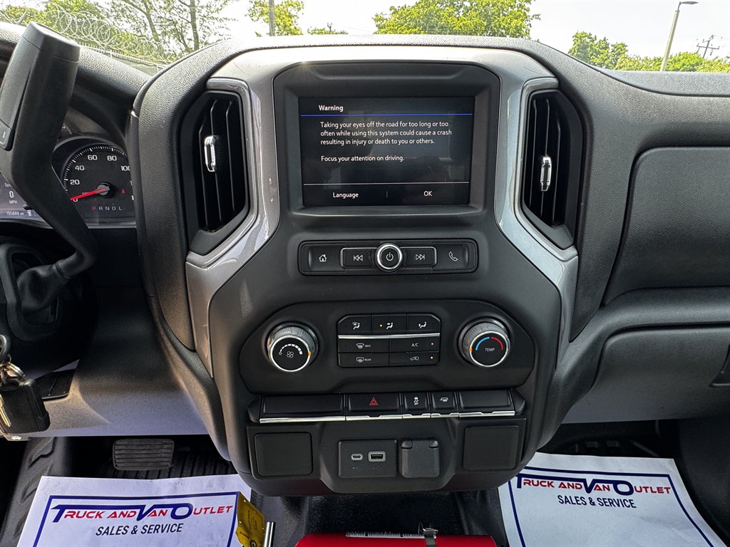 2022 Chevrolet Silverado Hd - $31,995