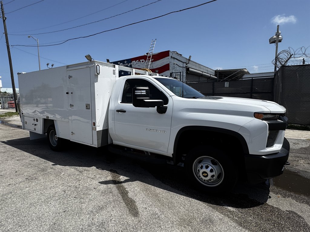 2022 Chevrolet Silverado Hd - $31,995