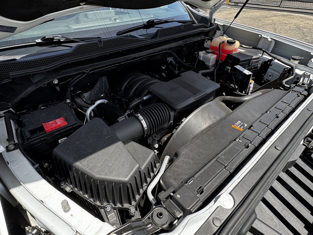 2022 Chevrolet Silverado Hd - $31,995