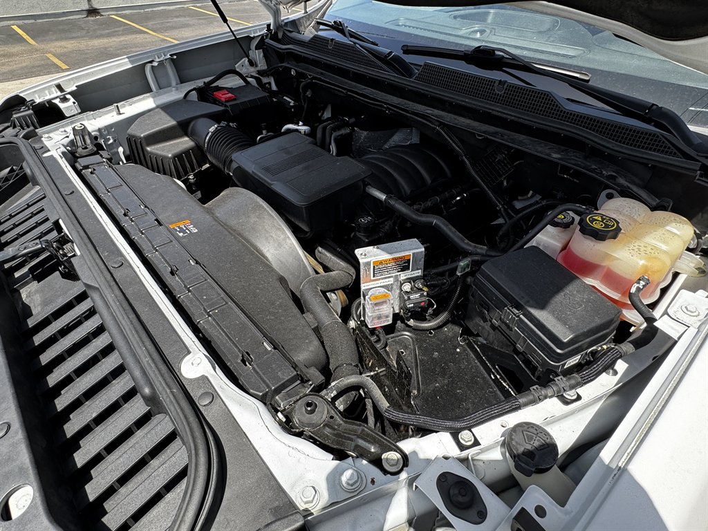 2022 Chevrolet Silverado Hd - $31,995
