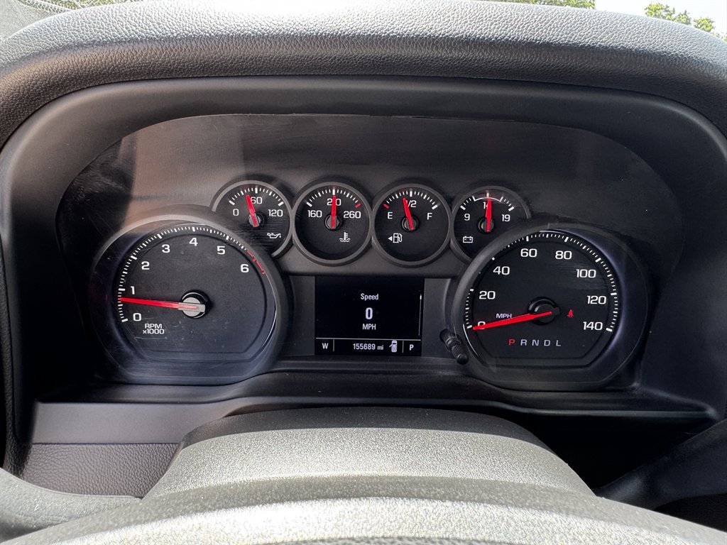 2022 Chevrolet Silverado Hd - $31,995