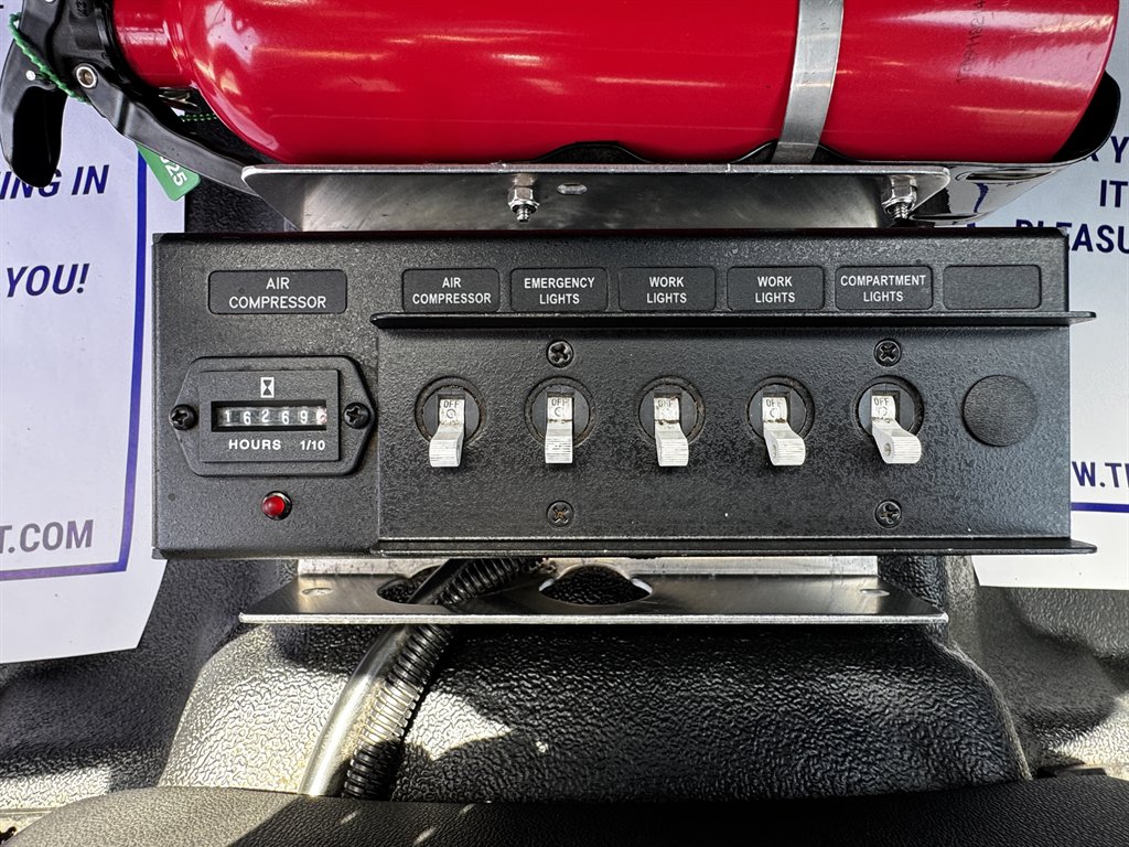2022 Chevrolet Silverado Hd - $31,995
