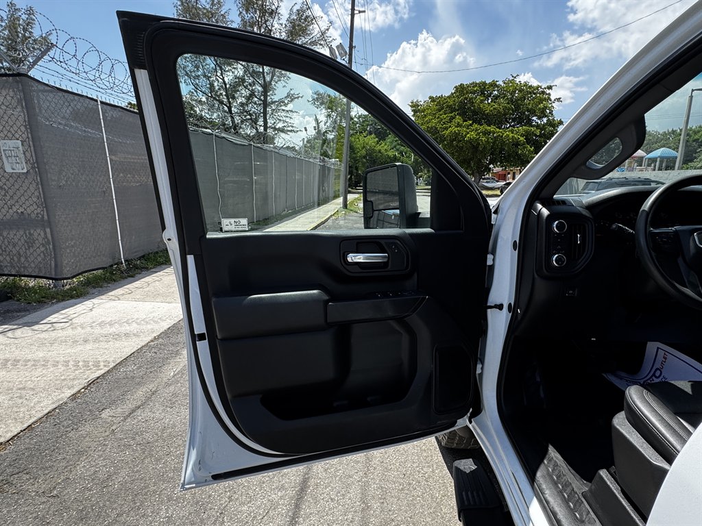 2024 GMC Sierra Hd - $37,995