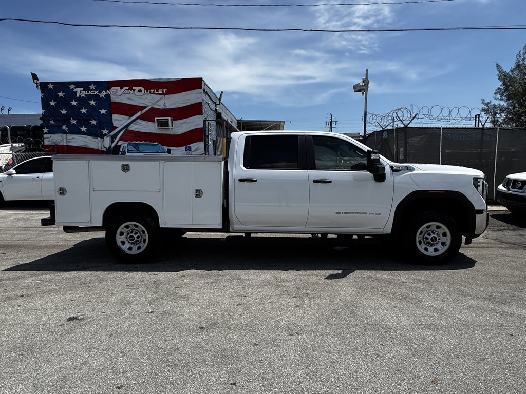 2024 GMC Sierra Hd - $37,995