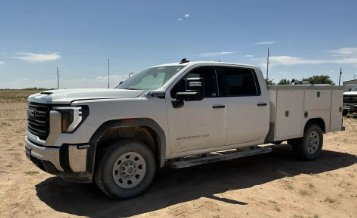 2024 GMC Sierra 3500hd C/C - $37,995