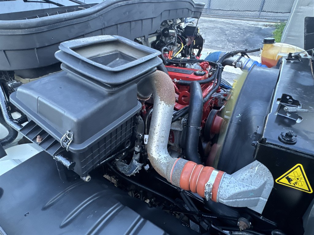2019 International Mv607 - $39,995