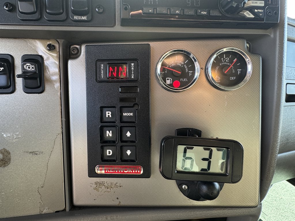 2020 Kenworth T370 - $31,995