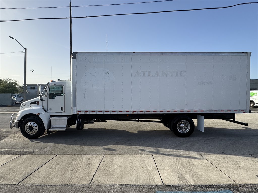 2020 Kenworth T370 - $31,995