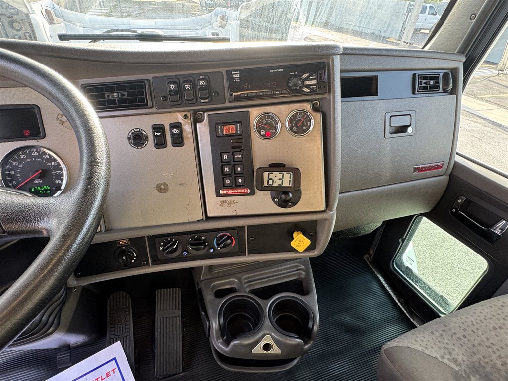 2020 Kenworth T370 - $31,995