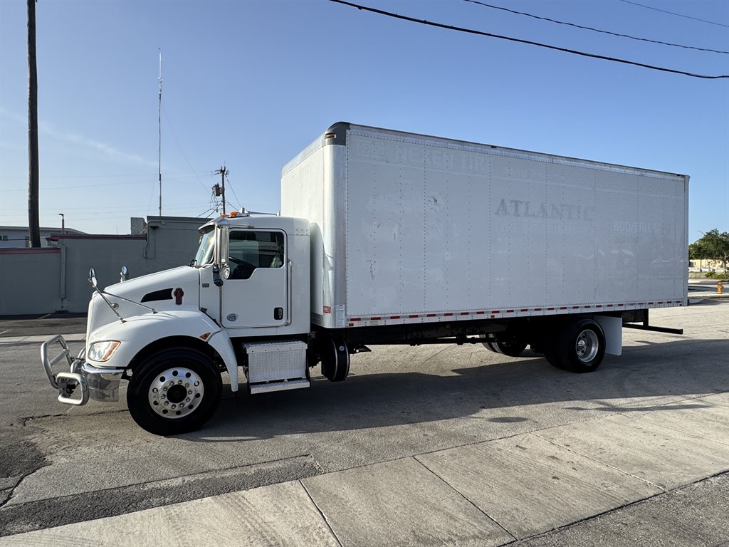 2020 Kenworth T370 - $31,995