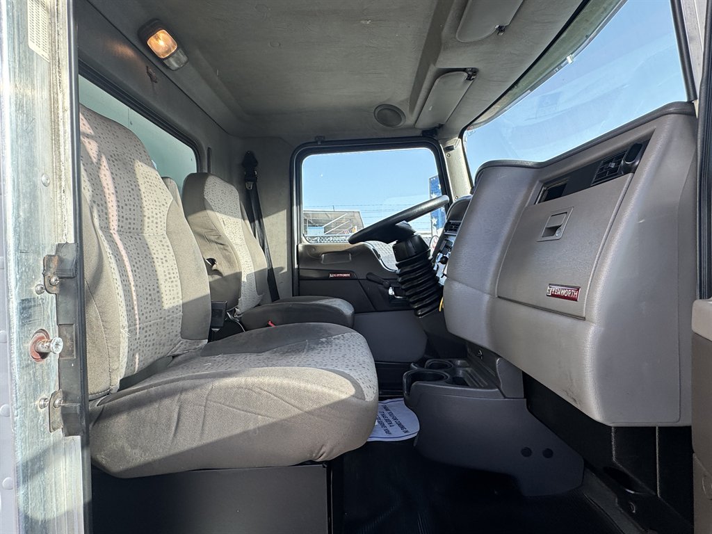 2020 Kenworth T370 - $31,995