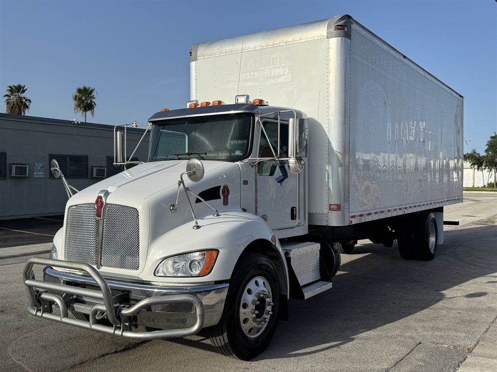 2020 Kenworth T370 - $31,995