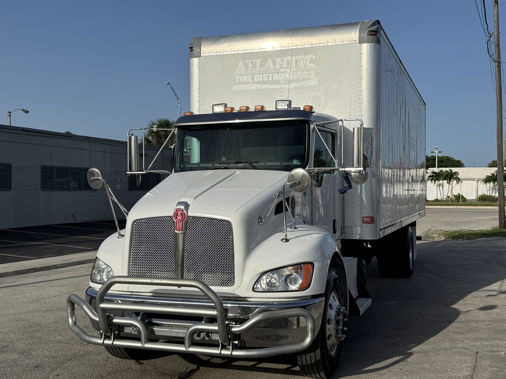 2020 Kenworth T370 - $31,995