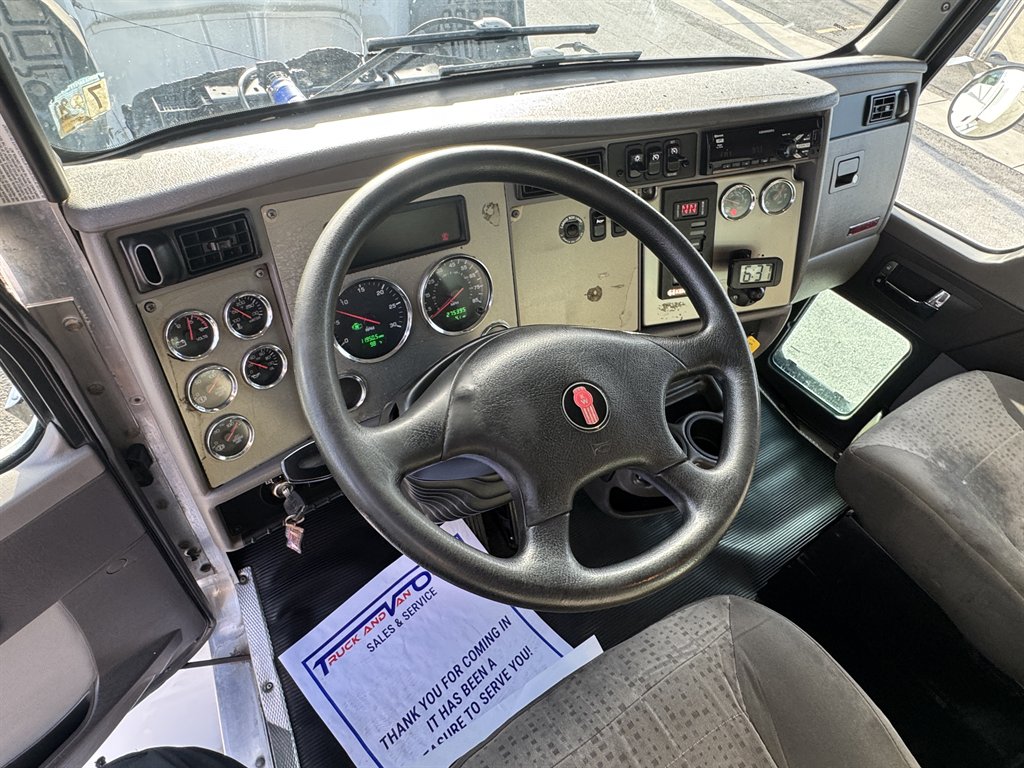 2020 Kenworth T370 - $31,995