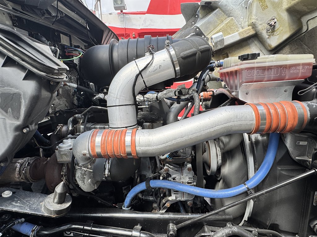 2014 Kenworth T4 Series - $96,000
