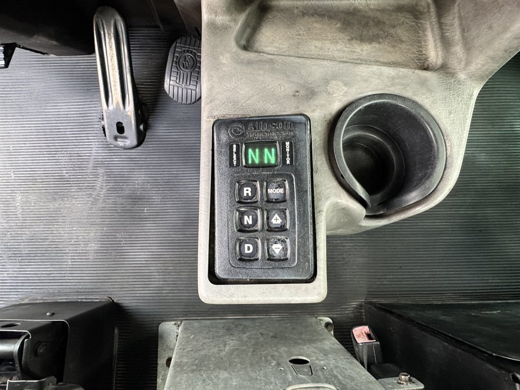 2014 Kenworth T4 Series - $96,000