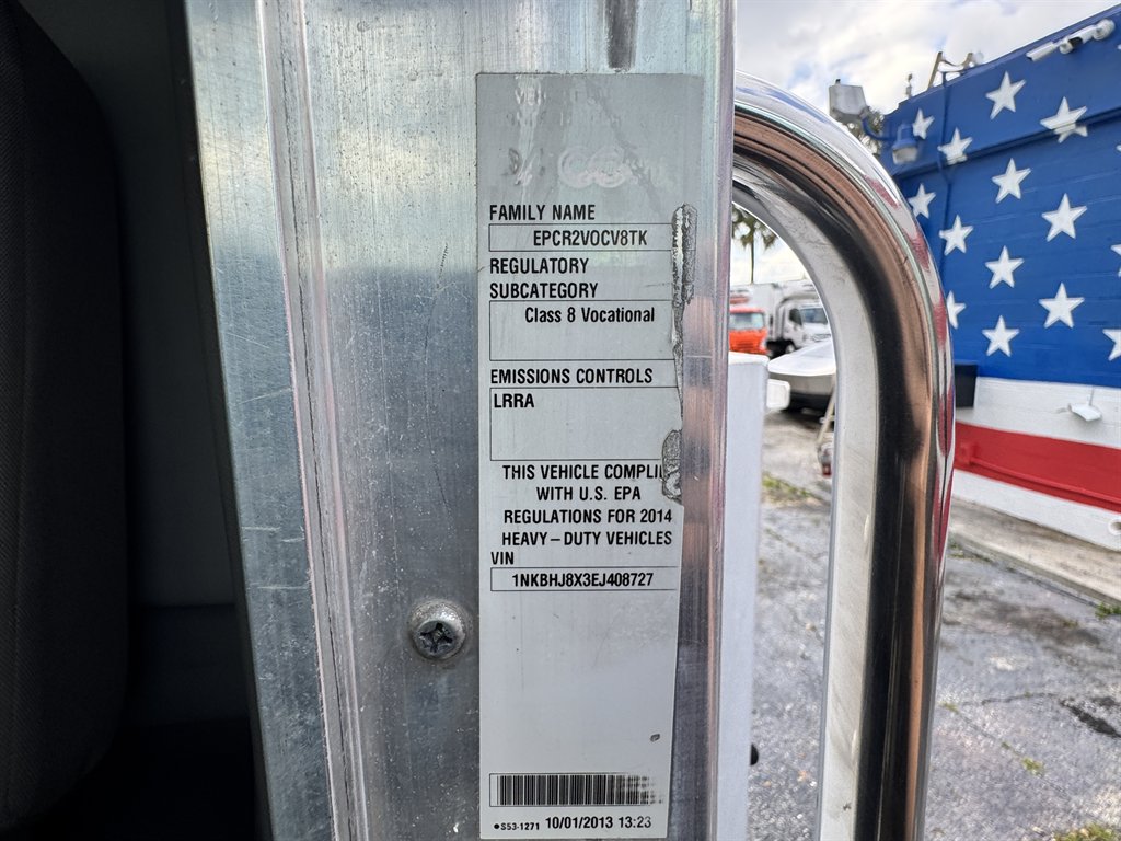 2014 Kenworth T4 Series - $96,000