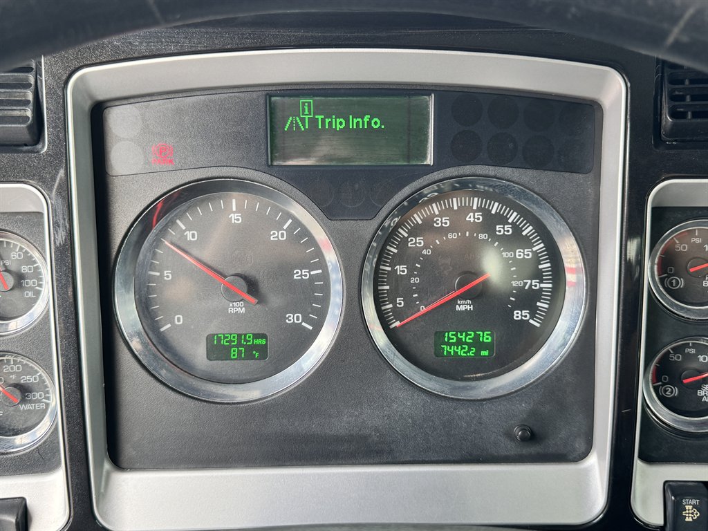 2014 Kenworth T4 Series - $96,000