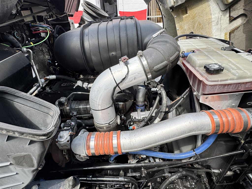 2014 Kenworth T4 Series - $96,000