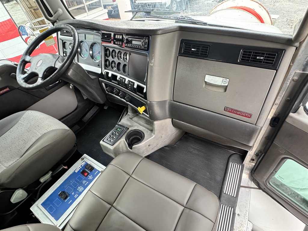 2014 Kenworth T4 Series - $96,000