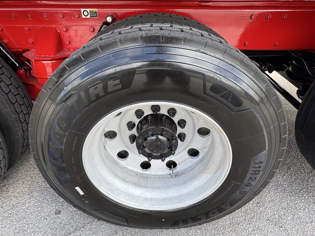 2017 Peterbilt 579 - $99,995