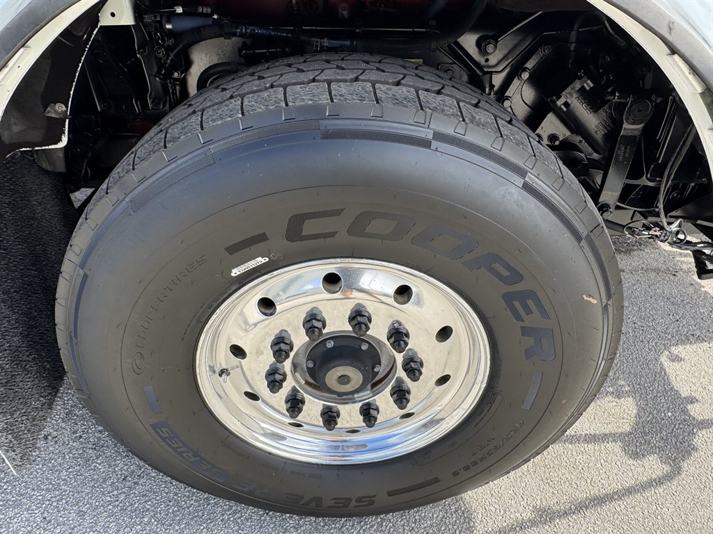 2015 Kenworth T8 Series - $119,995