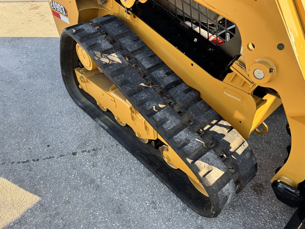 2021 Caterpillar 249d3 - $31,495