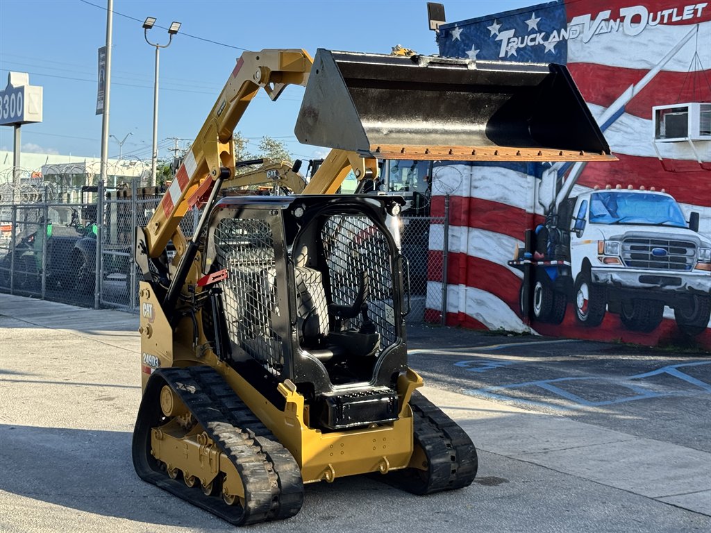 2021 Caterpillar 249d3 - $31,495