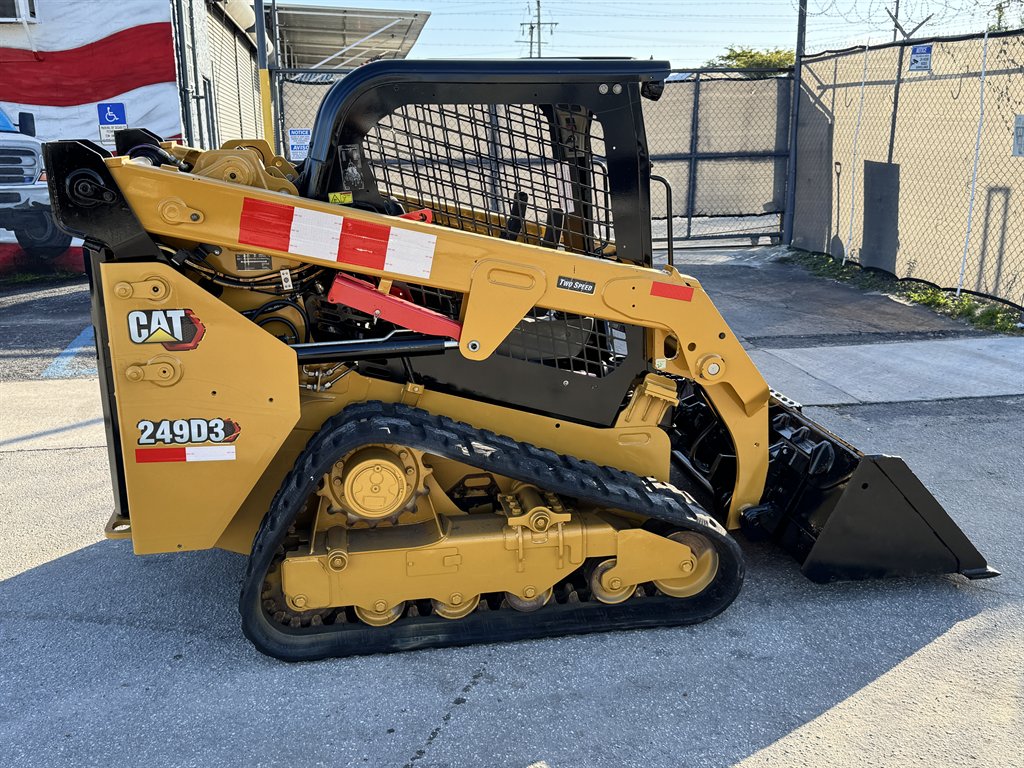 2021 Caterpillar 249d3 - $31,495