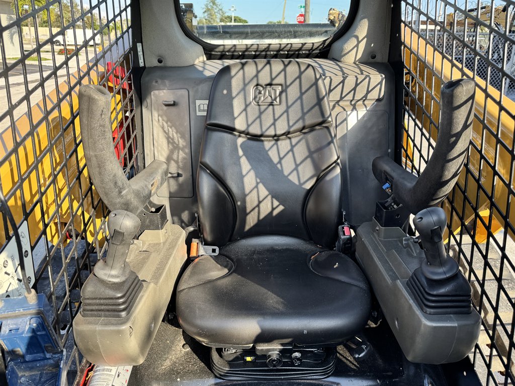 2021 Caterpillar 249d3 - $31,495
