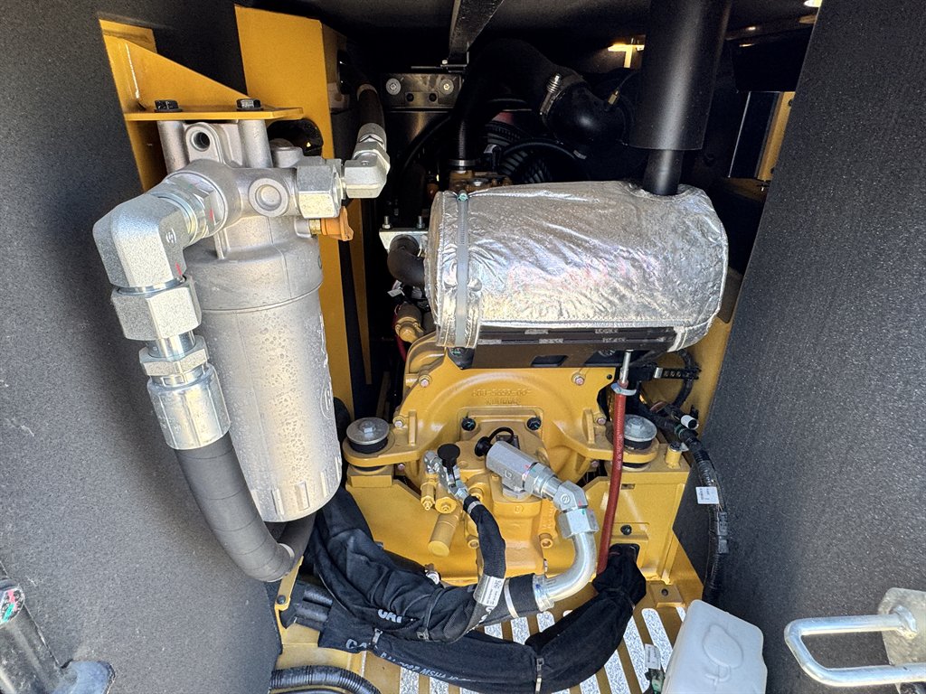 2025 Caterpillar 305.5 E2 CR - $71,995