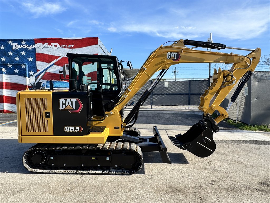 2025 Caterpillar 305.5 E2 CR - $71,995