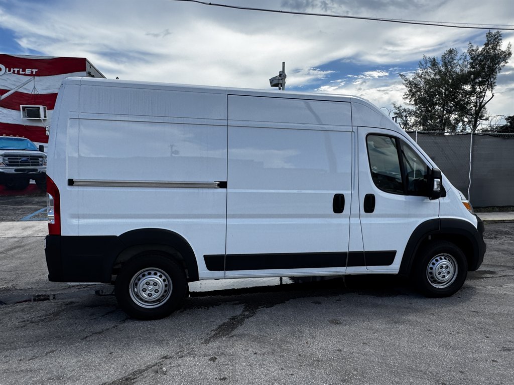 2025 Ram ProMaster 2500 - $35,995