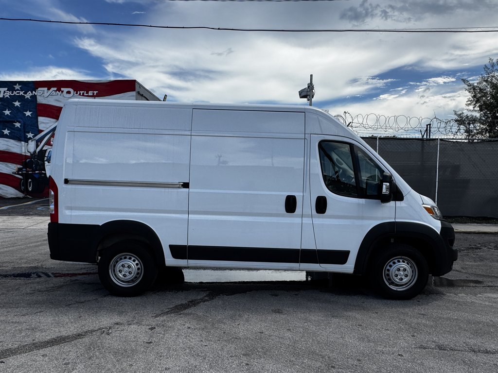 2025 Ram ProMaster 2500 - $35,995