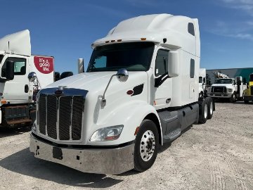 2020 Peterbilt 579 - $35,995