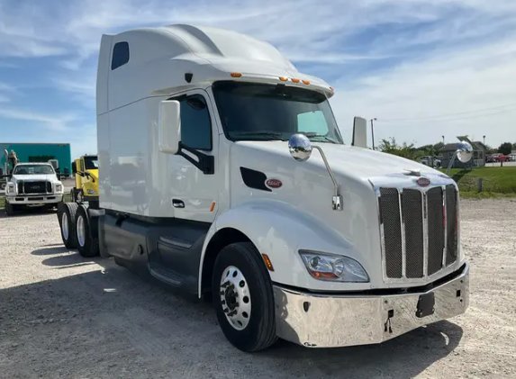 2020 Peterbilt 579 - $35,995