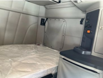 2020 Peterbilt 579 - $35,995