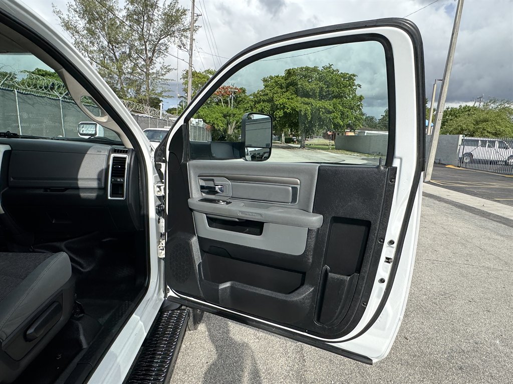2017 Ram 5500 - $47,995