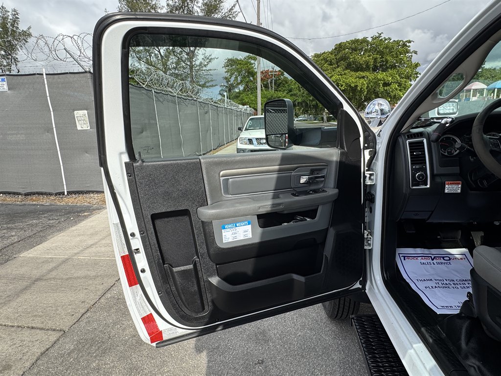 2017 Ram 5500 - $47,995