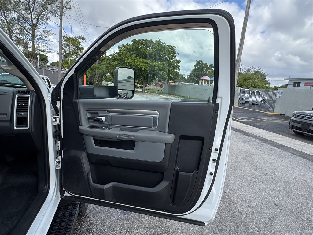 2017 Ram 5500 - $49,995