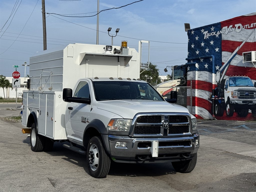 2017 Ram 5500 Chassis Cab - $32,995