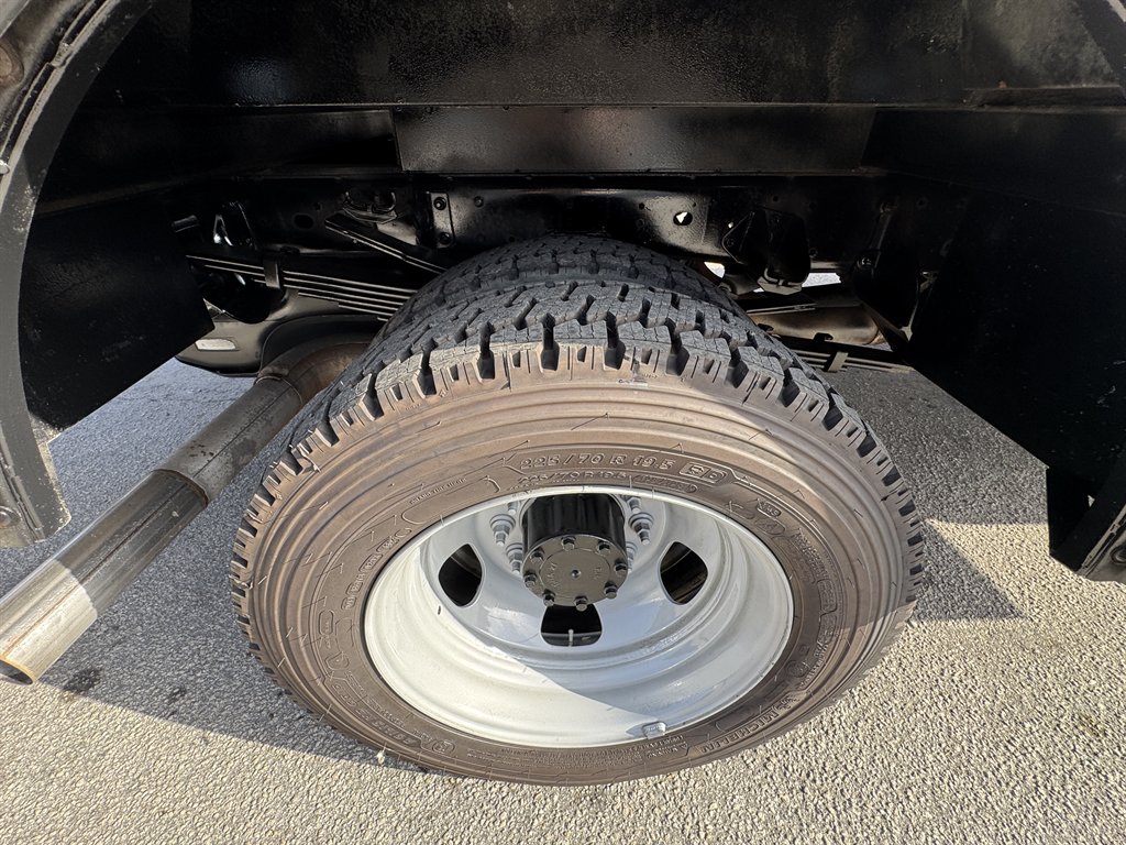 2017 Ram 5500 Chassis Cab - $32,995
