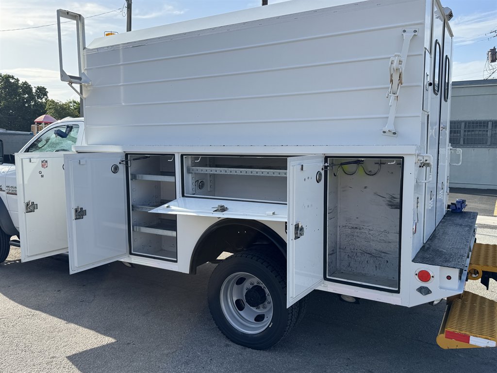 2017 Ram 5500 Chassis Cab - $32,995