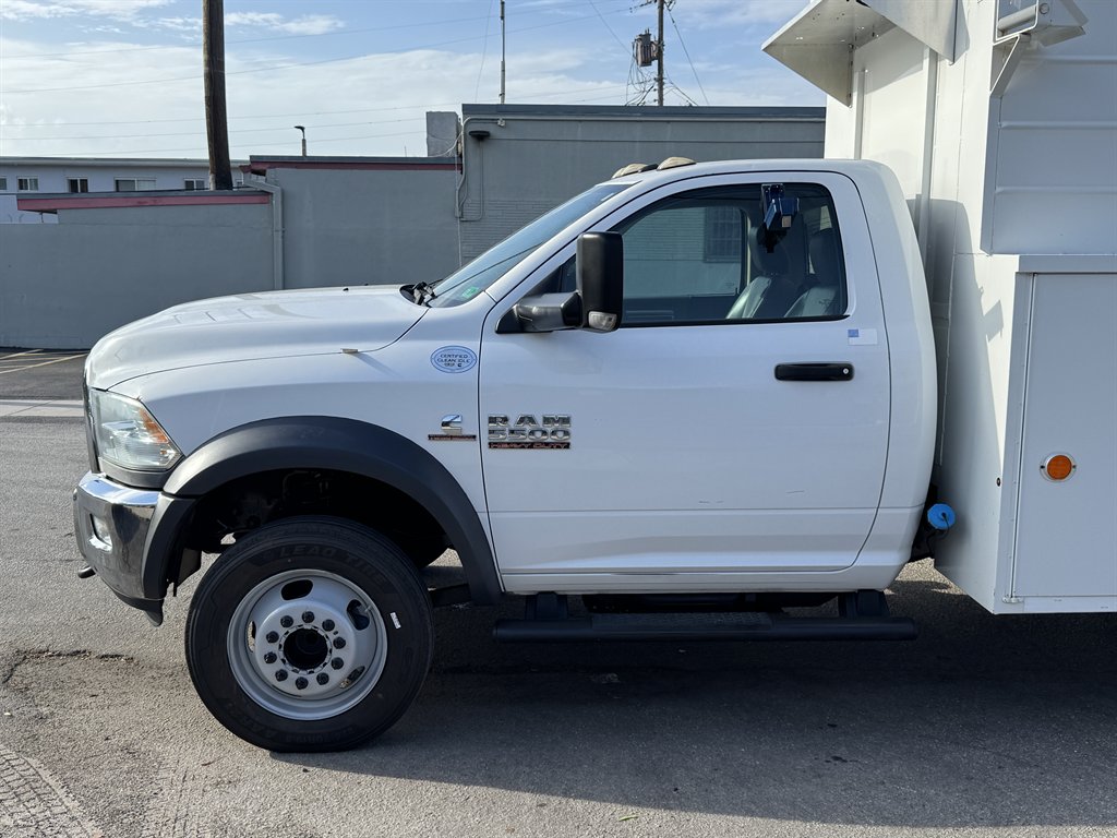 2017 Ram 5500 Chassis Cab - $32,995